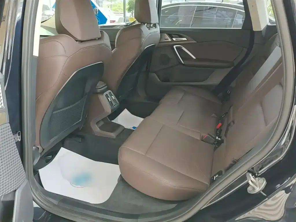 2023 BMW X1 xDrive25Li X Design Package — миниатюра 17