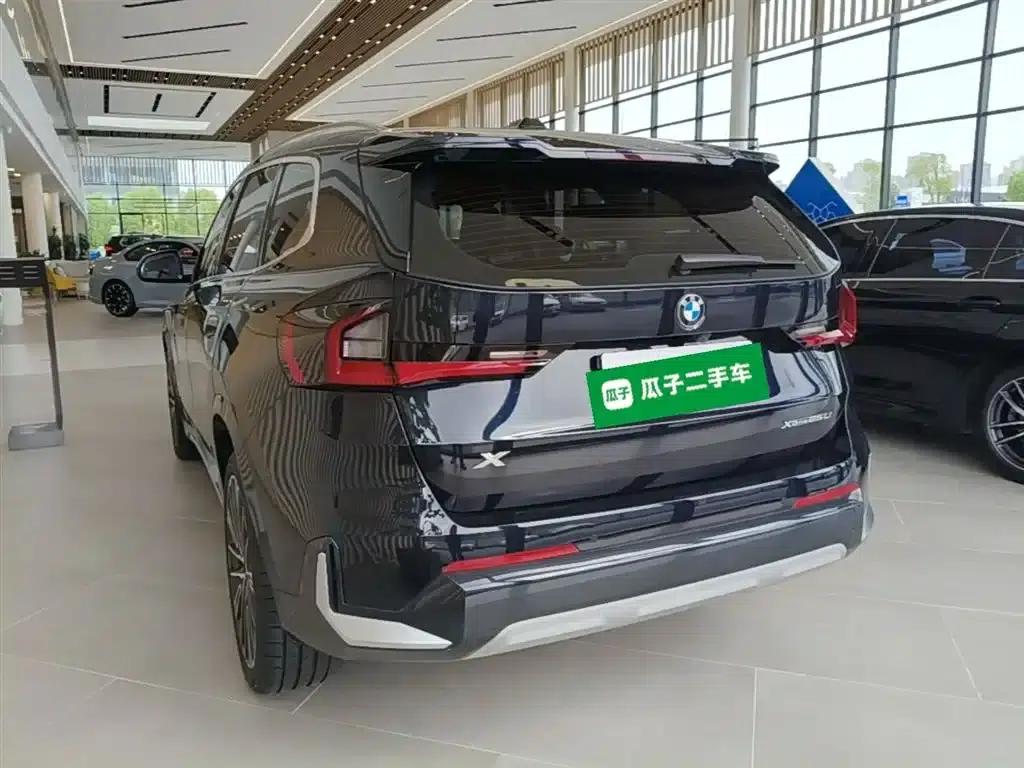 2023 BMW X1 xDrive25Li X Design Package — миниатюра 5