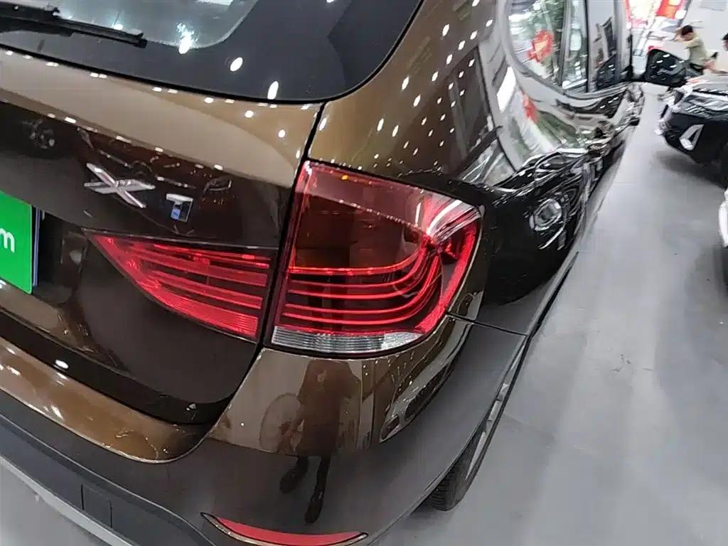 BMW X1 2015 sDrive18i Fashion Upgrade Edition — миниатюра 8