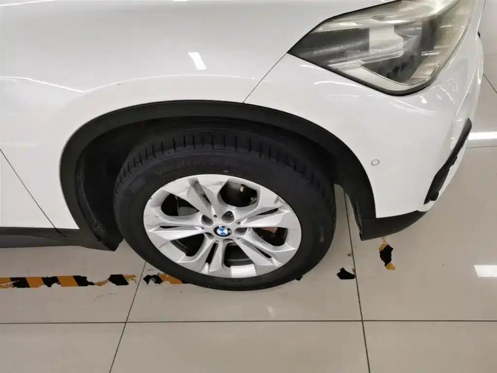 BMW X1 2016 sDrive18Li Premium — миниатюра 14