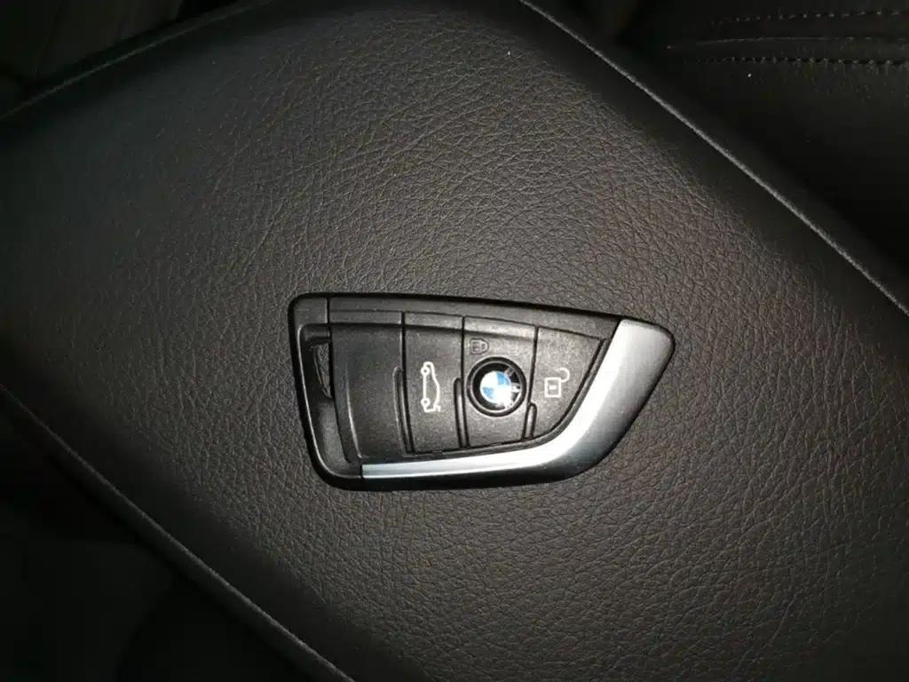 BMW X1 2016 sDrive18Li Premium — миниатюра 15