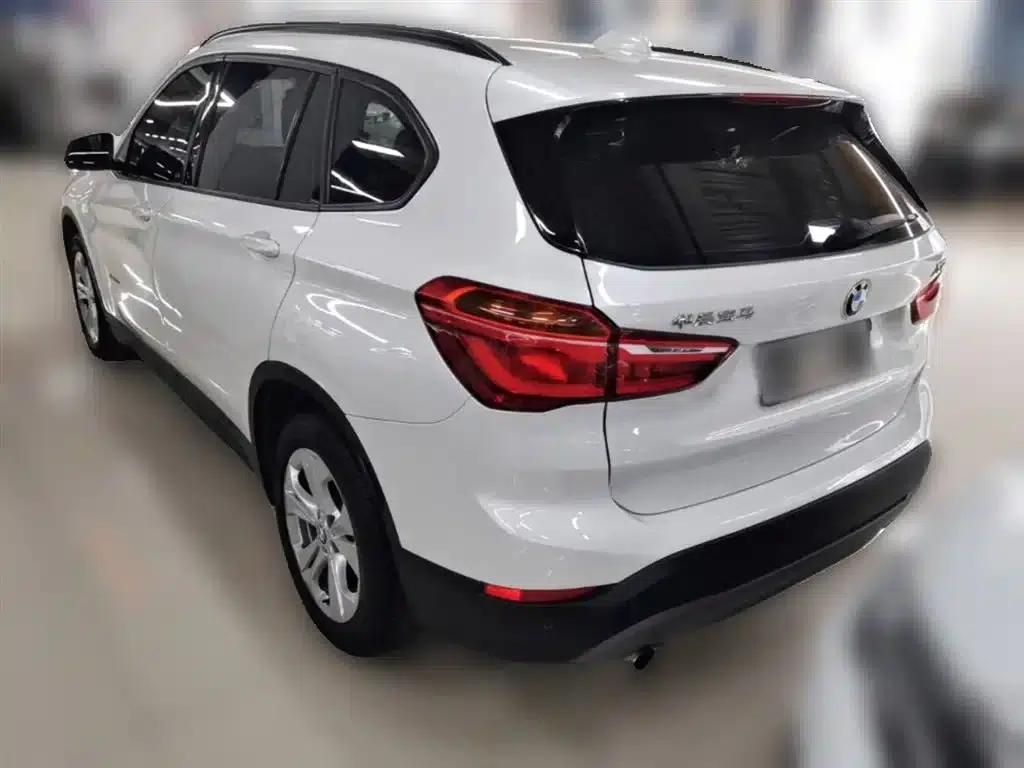 BMW X1 2016 sDrive18Li Premium — миниатюра 9