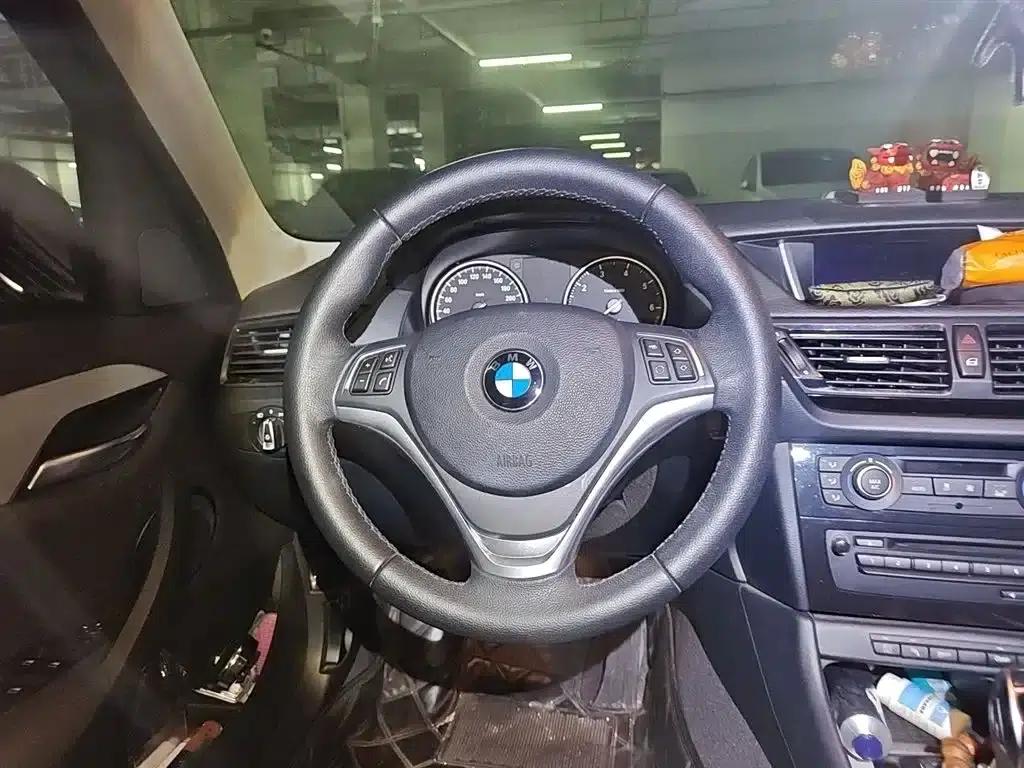BMW X1 2014 sDrive18i Leading Edition — миниатюра 3