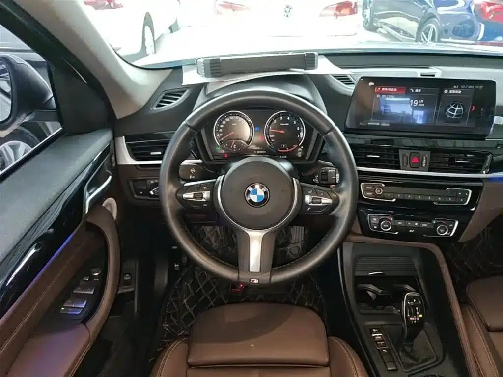 BMW X1 2022 sDrive25Li Leading Edition — миниатюра 11