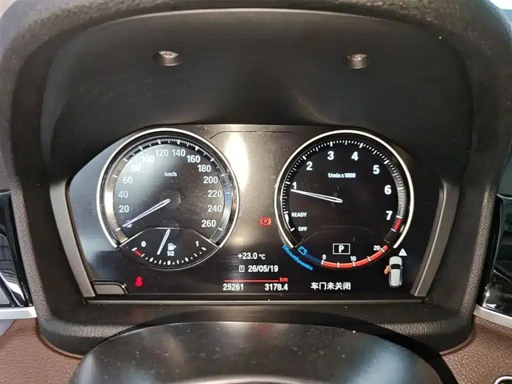 BMW X1 2022 sDrive25Li Leading Edition — миниатюра 12