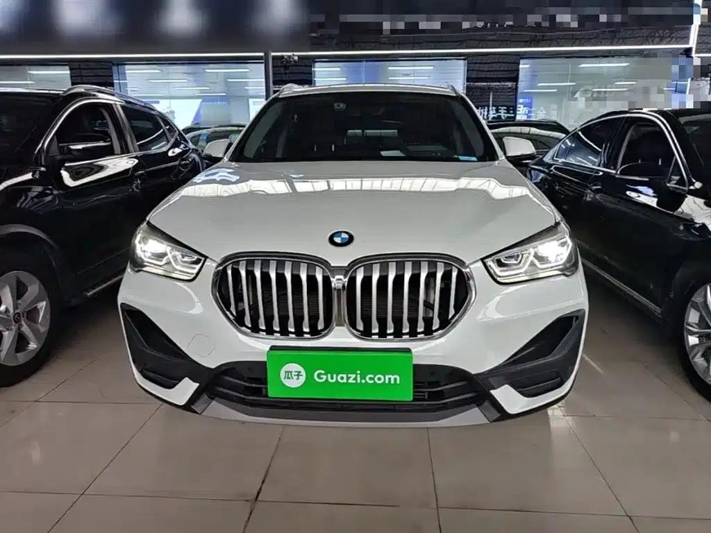 BMW X1 2022 sDrive25Li Leading Edition — миниатюра 3