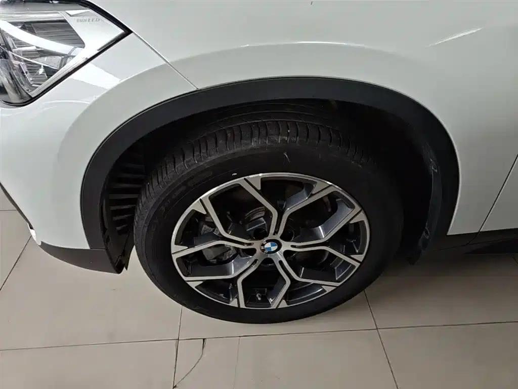BMW X1 2022 sDrive25Li Leading Edition — миниатюра 23