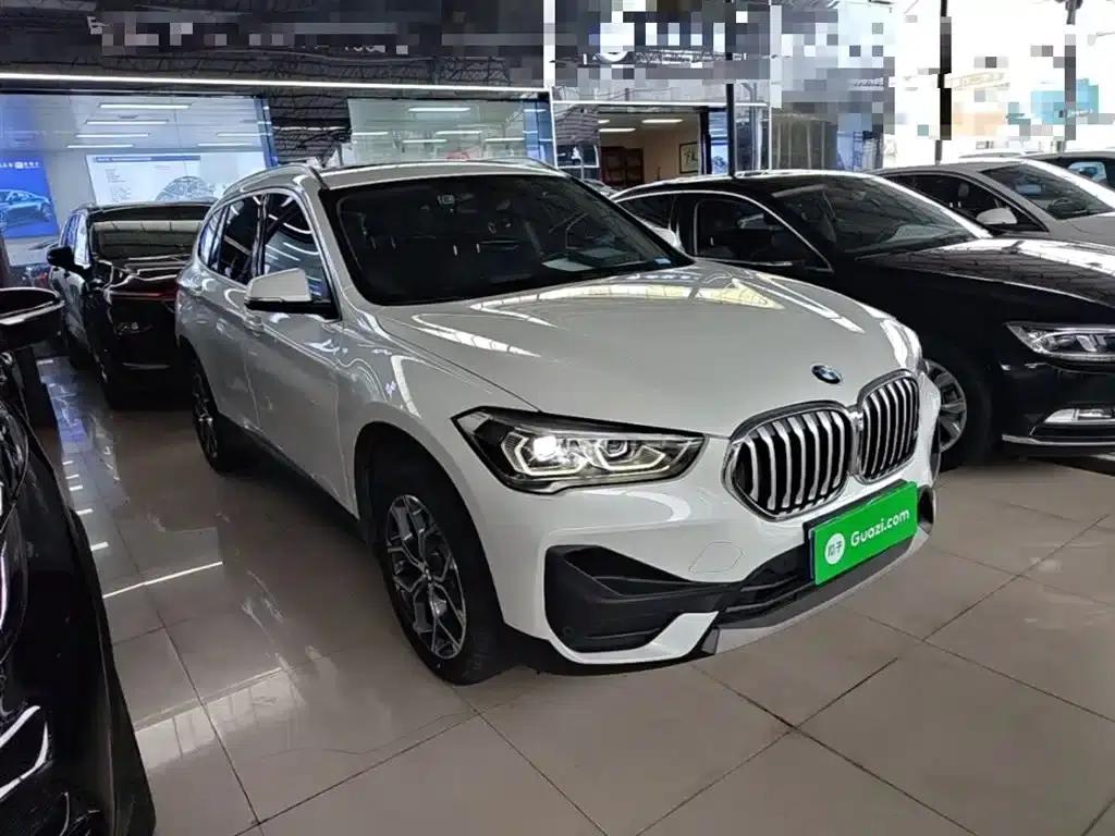 BMW X1 2022 sDrive25Li Leading Edition — миниатюра 4