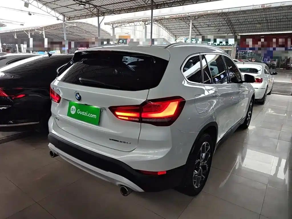 BMW X1 2022 sDrive25Li Leading Edition — миниатюра 7