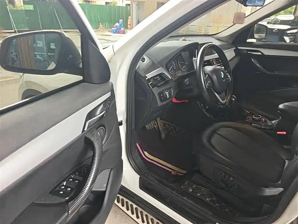 BMW X1 2018 sDrive18Li Fashion Edition — миниатюра 15