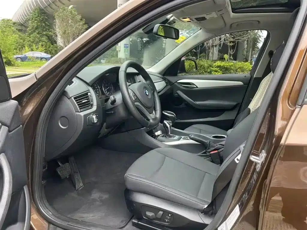 BMW X1 2014 sDrive18i Leading Edition — миниатюра 11