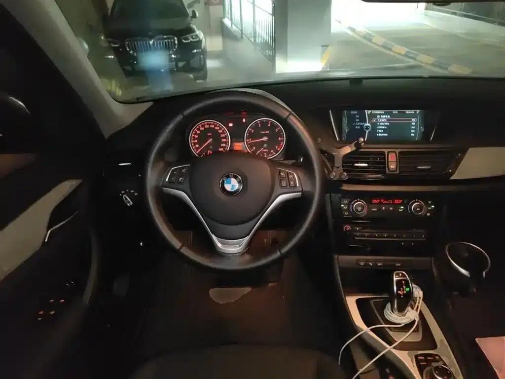 BMW X1 2014 sDrive18i Leading Edition — миниатюра 3