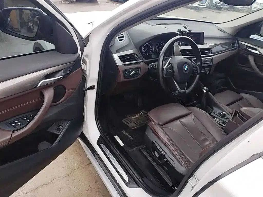 BMW X1 2019 sDrive18Li Premium — миниатюра 16