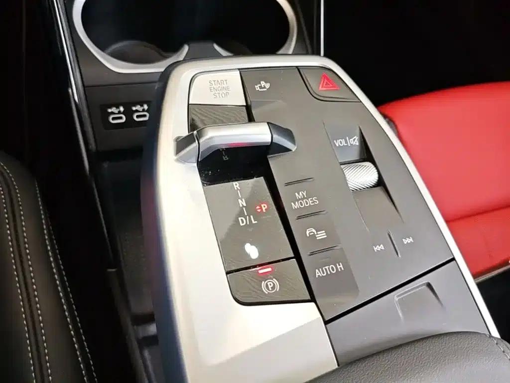 2023 BMW X1 sDrive25Li X Design Package — миниатюра 21