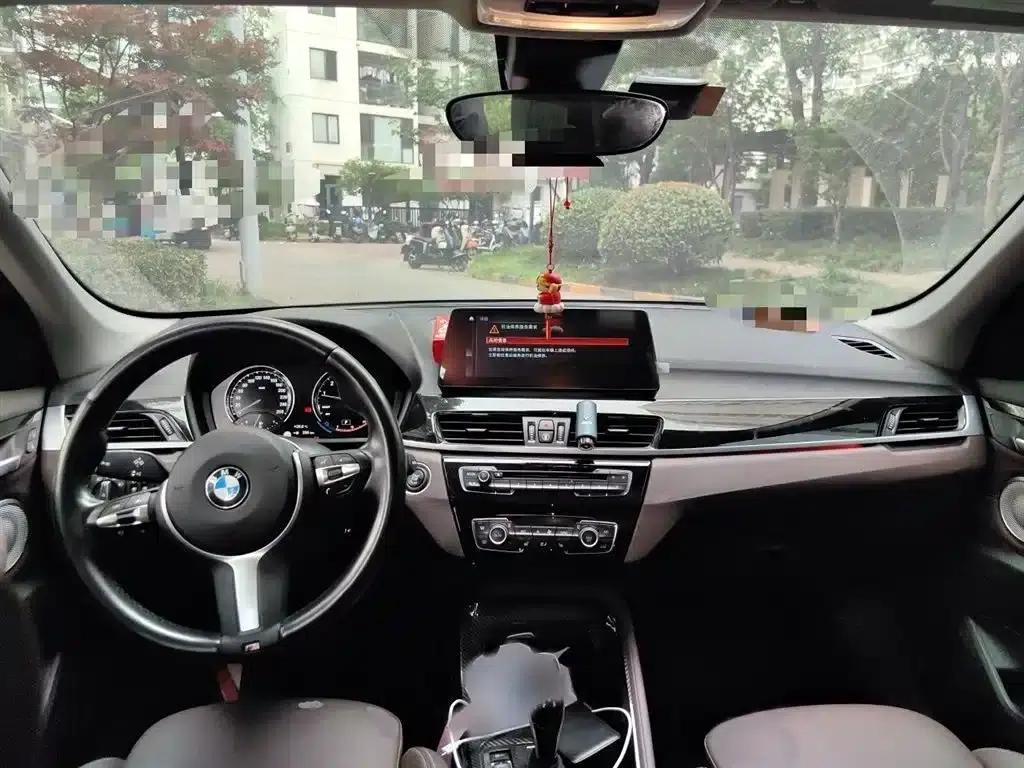 BMW X1 2021 sDrive25Li Leading Edition — миниатюра 13