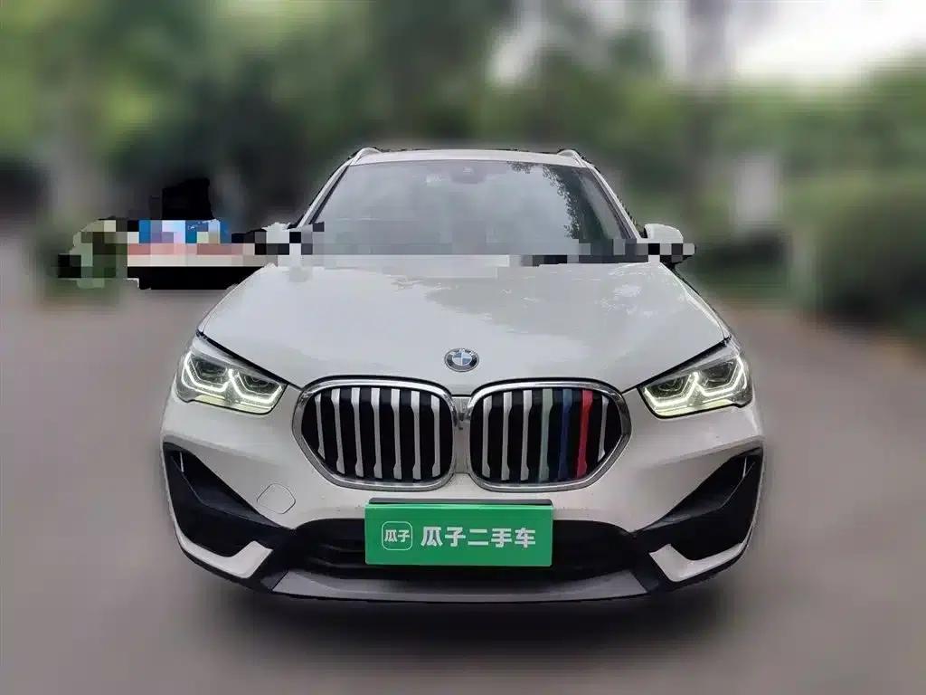 BMW X1 2021 sDrive25Li Leading Edition — миниатюра 24