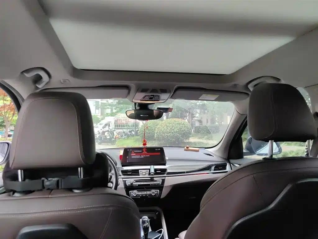 BMW X1 2021 sDrive25Li Leading Edition — миниатюра 9