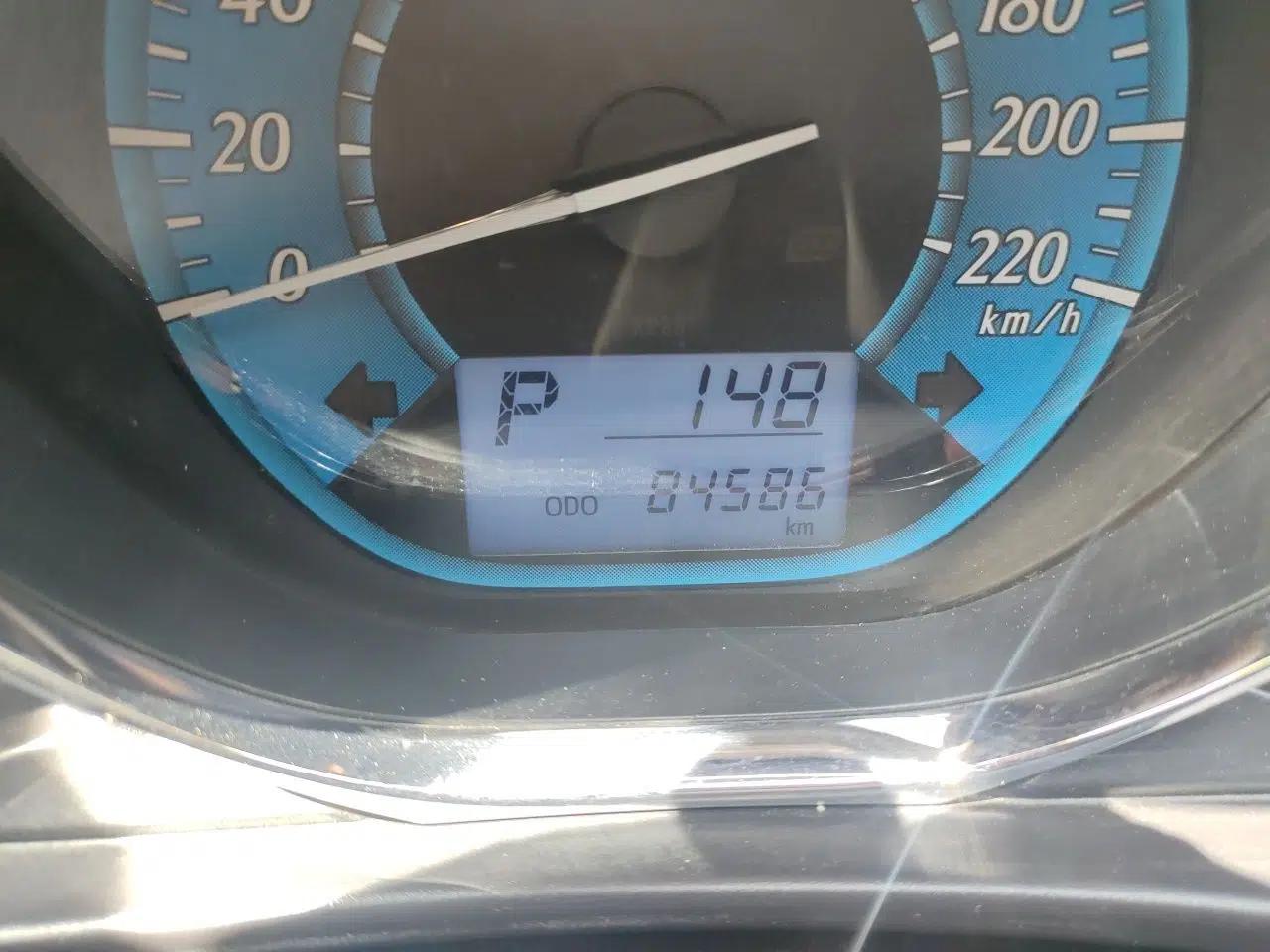 Toyota YARiS L Zhi Xuan 2015 1.5E Automatic Charm Edition — миниатюра 13