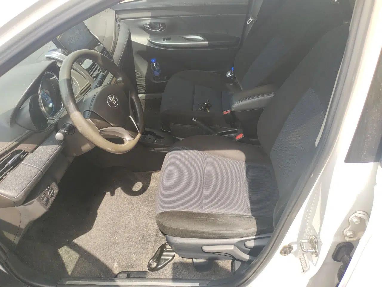 Toyota YARiS L Zhi Xuan 2015 1.5E Automatic Charm Edition — миниатюра 16