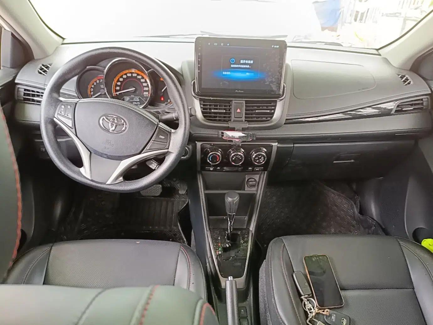 Toyota YARiS L Zhi Xuan 2022 X-Trail 1.5L CVT Luxury PLUS Edition — миниатюра 13
