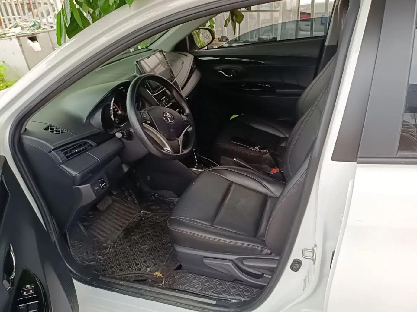 Toyota YARiS L Zhi Xuan 2022 X-Trail 1.5L CVT Luxury PLUS Edition — миниатюра 18