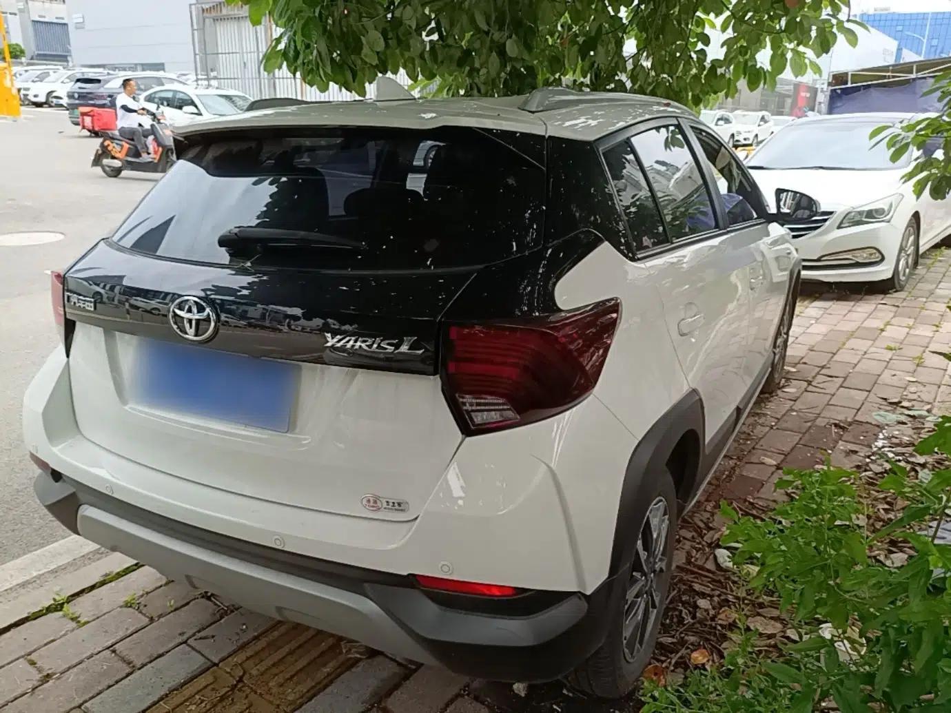 Toyota YARiS L Zhi Xuan 2022 X-Trail 1.5L CVT Luxury PLUS Edition — миниатюра 6