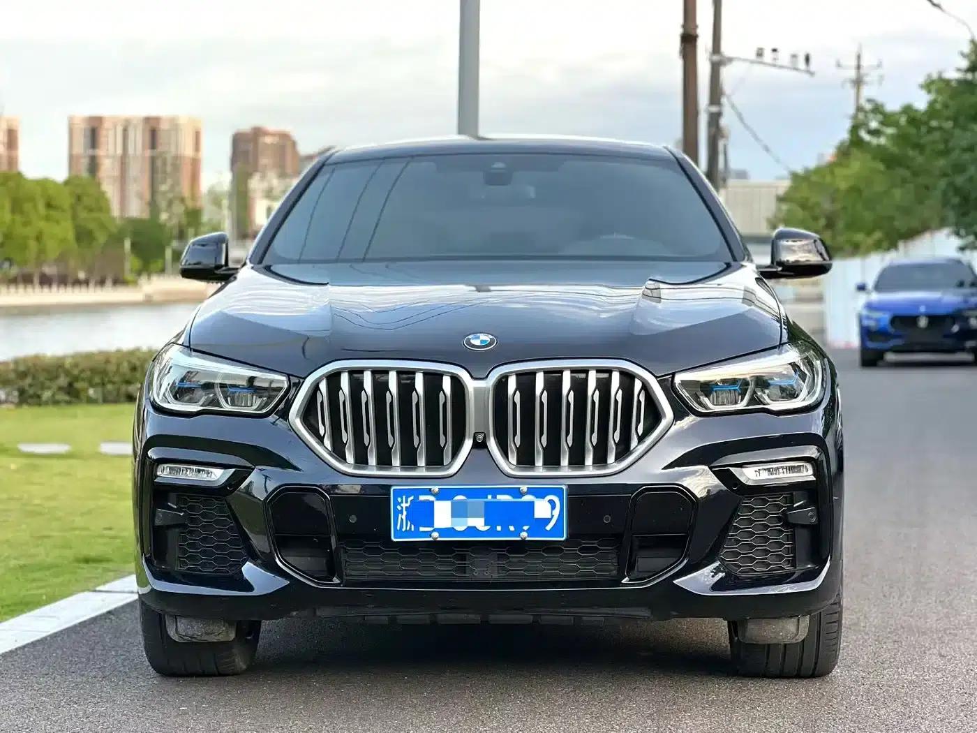 2021 BMW X6 xDrive30i M Sport Package — миниатюра 2