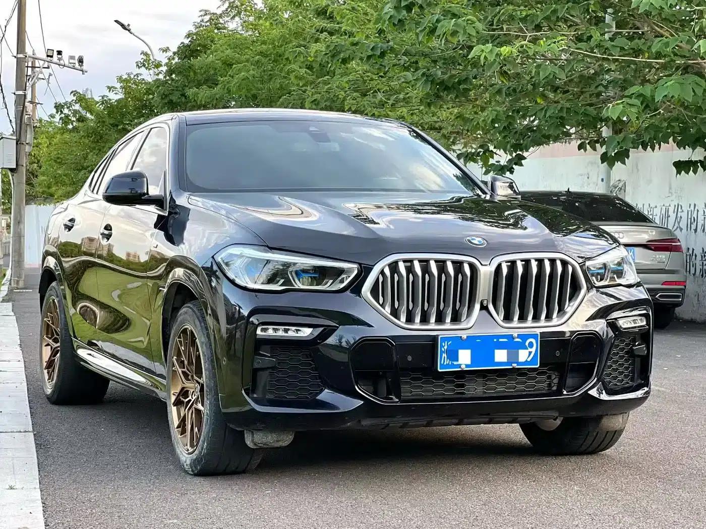 2021 BMW X6 xDrive30i M Sport Package — миниатюра 3