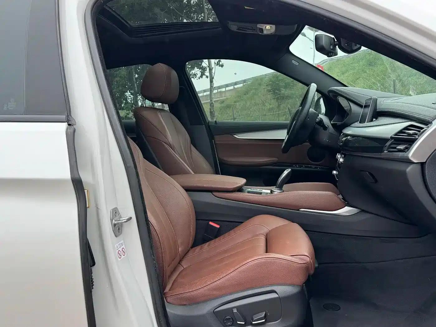 BMW X6 2018 xDrive28i — миниатюра 8