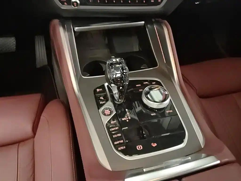 2021 BMW X6 xDrive30i M Sport Package — миниатюра 14