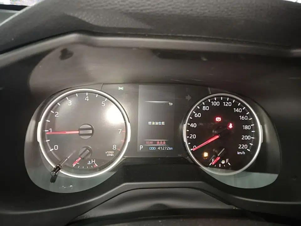 Toyota Wildlander 2023 2.0L CVT Two-Wheel Drive Leading Edition — миниатюра 15