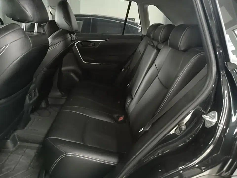 Toyota Wildlander 2023 2.0L CVT Two-Wheel Drive Leading Edition — миниатюра 20