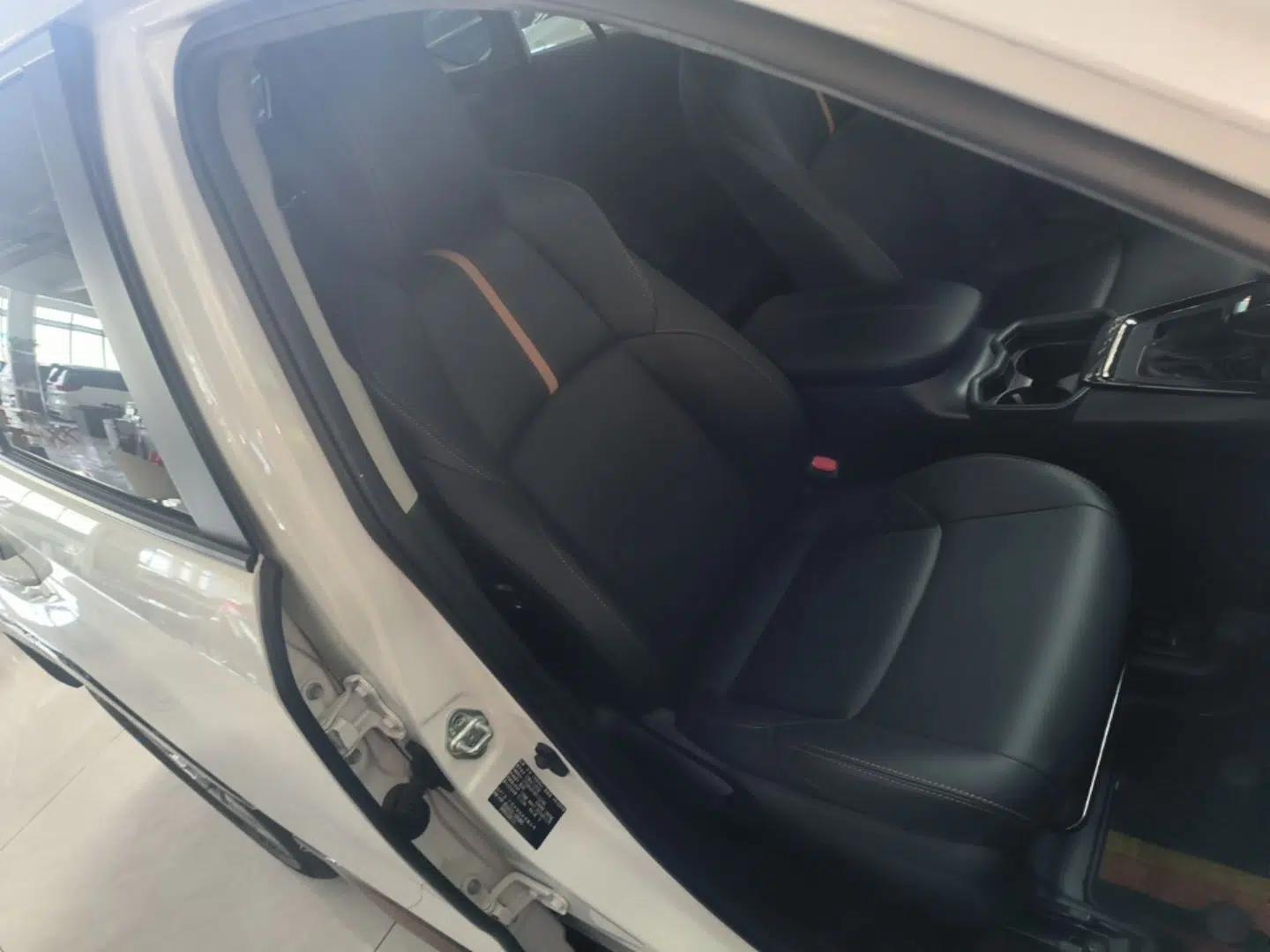 Toyota Wildlander 2024 2.0L CVT Two-Wheel Drive Urban Edition — миниатюра 23