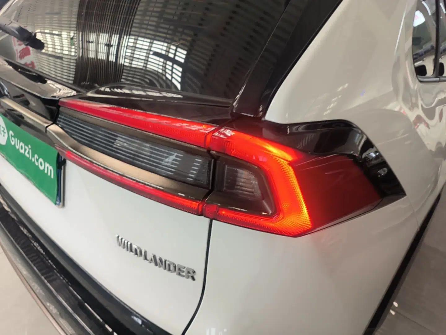 Toyota Wildlander 2024 2.0L CVT Two-Wheel Drive Urban Edition — миниатюра 7
