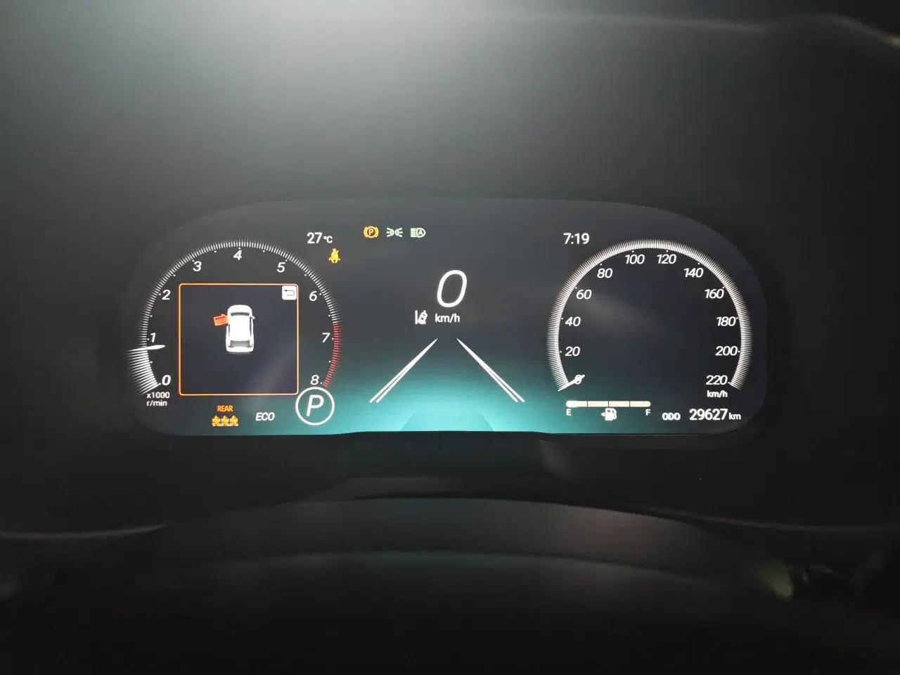 Toyota Wildlander 2023 2.0L CVT Two-Wheel Drive Luxury PLUS Edition — миниатюра 12