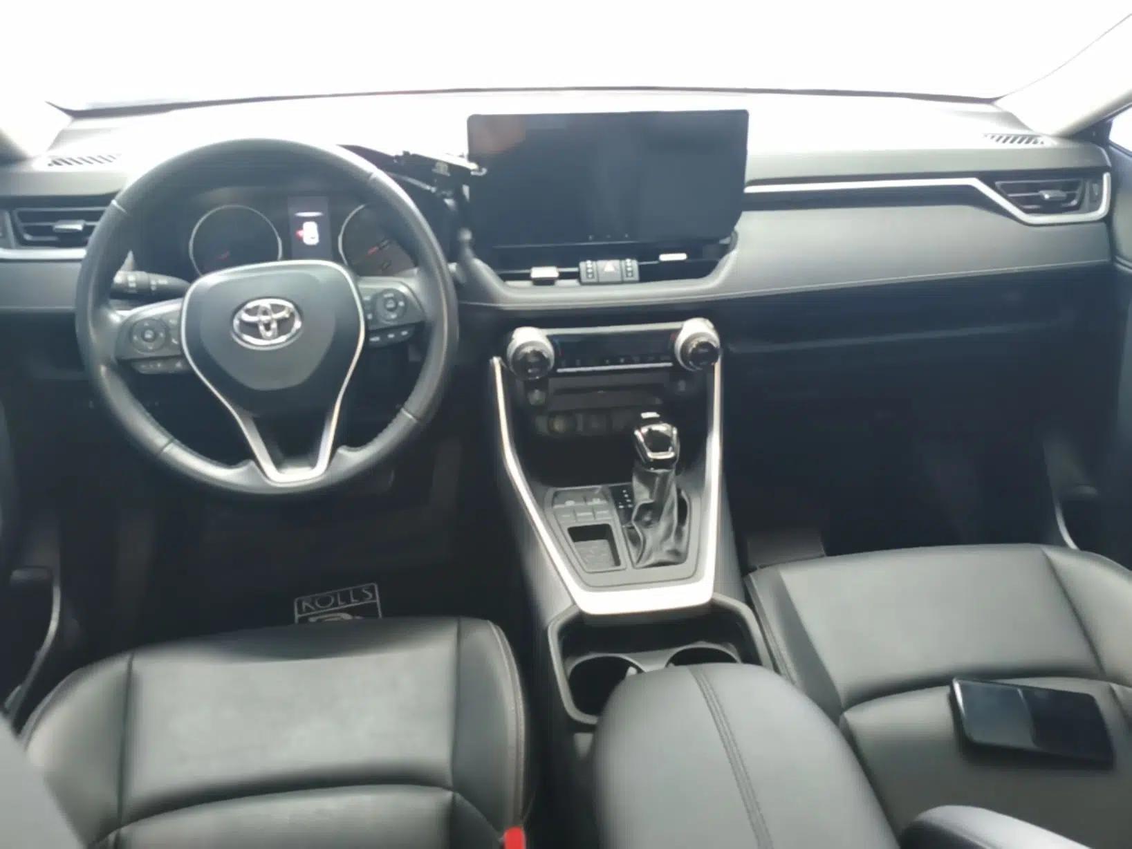 Toyota Wildlander 2022 2.0L CVT Two-Wheel Drive Urban Edition — миниатюра 12