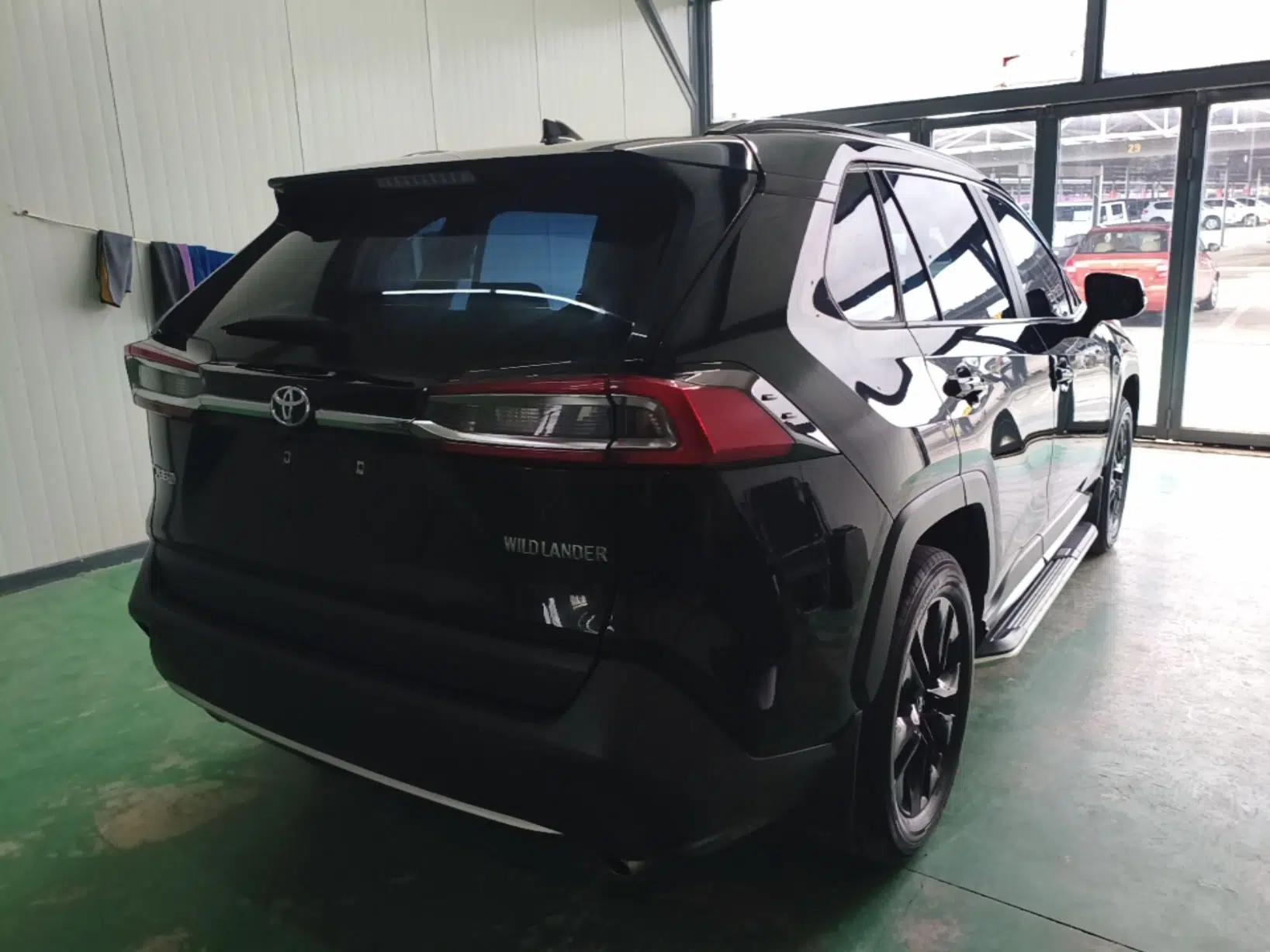 Toyota Wildlander 2022 2.0L CVT Two-Wheel Drive Urban Edition — миниатюра 4