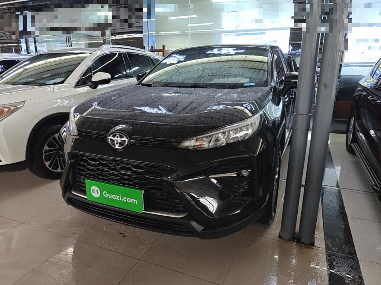 Toyota Wildlander 2022 2.0L CVT 4x4 Luxury PLUS Edition — миниатюра 1