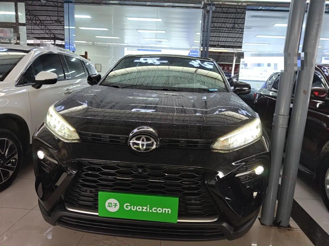 Toyota Wildlander 2022 2.0L CVT 4x4 Luxury PLUS Edition — миниатюра 2