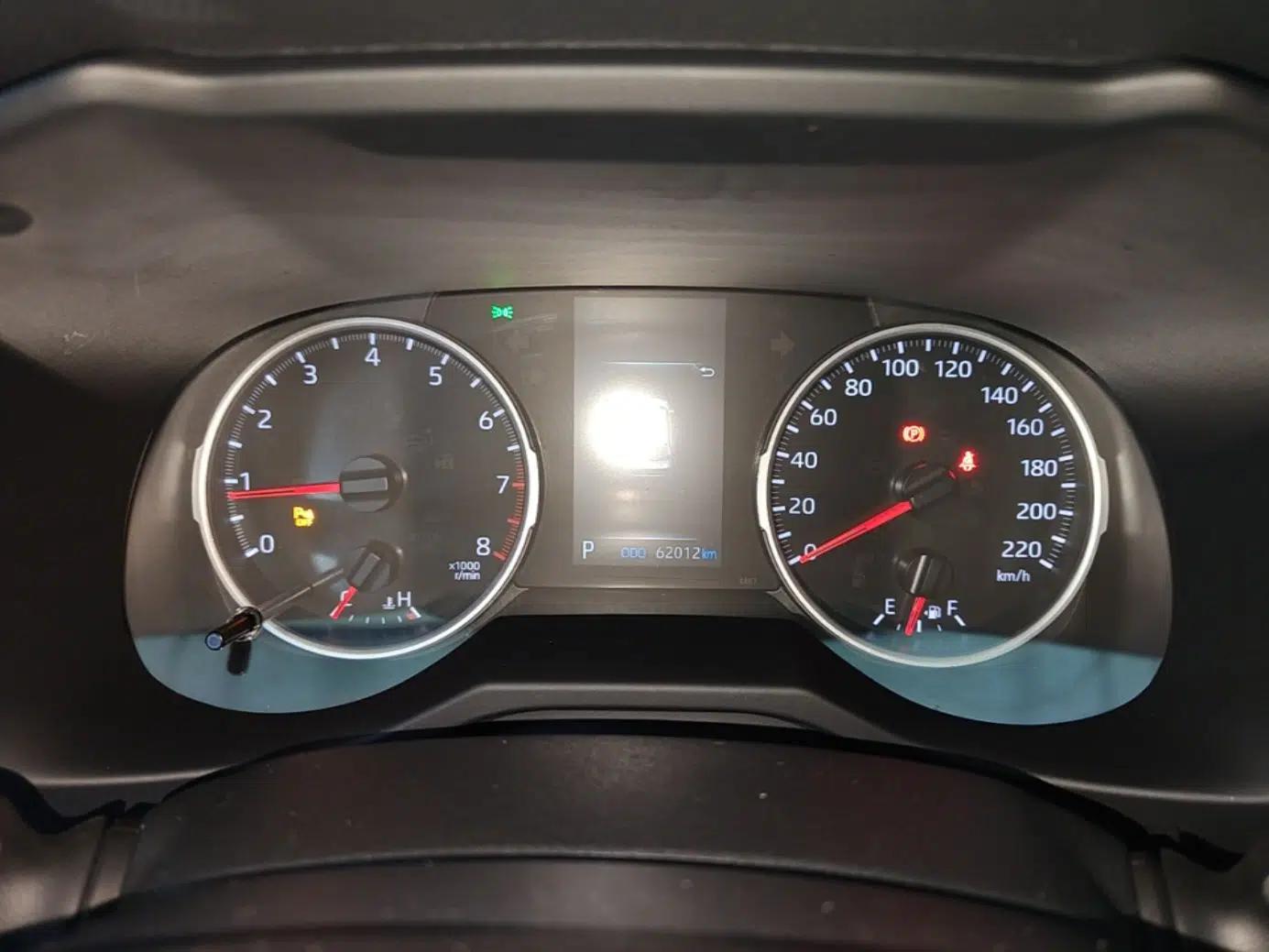 Toyota Wildlander 2022 2.0L CVT 4x4 Luxury PLUS Edition — миниатюра 15