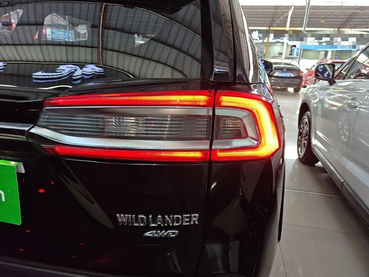 Toyota Wildlander 2022 2.0L CVT 4x4 Luxury PLUS Edition — миниатюра 7