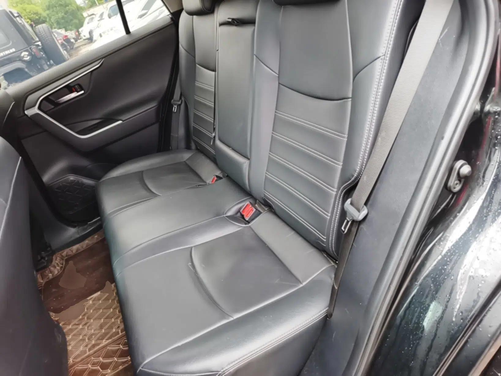 Toyota Wildlander 2022 2.0L CVT 4x4 Luxury PLUS Edition — миниатюра 20