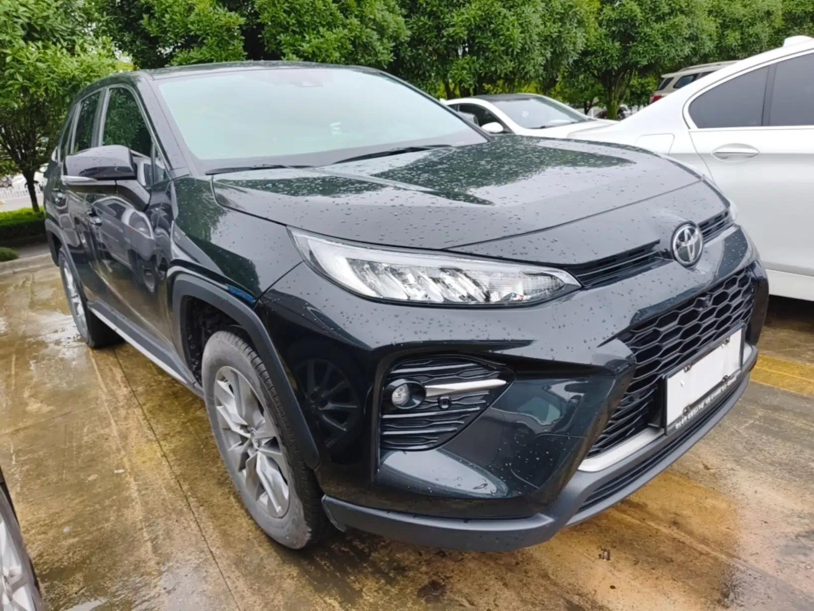 Toyota Wildlander 2022 2.0L CVT 4x4 Luxury PLUS Edition — миниатюра 3
