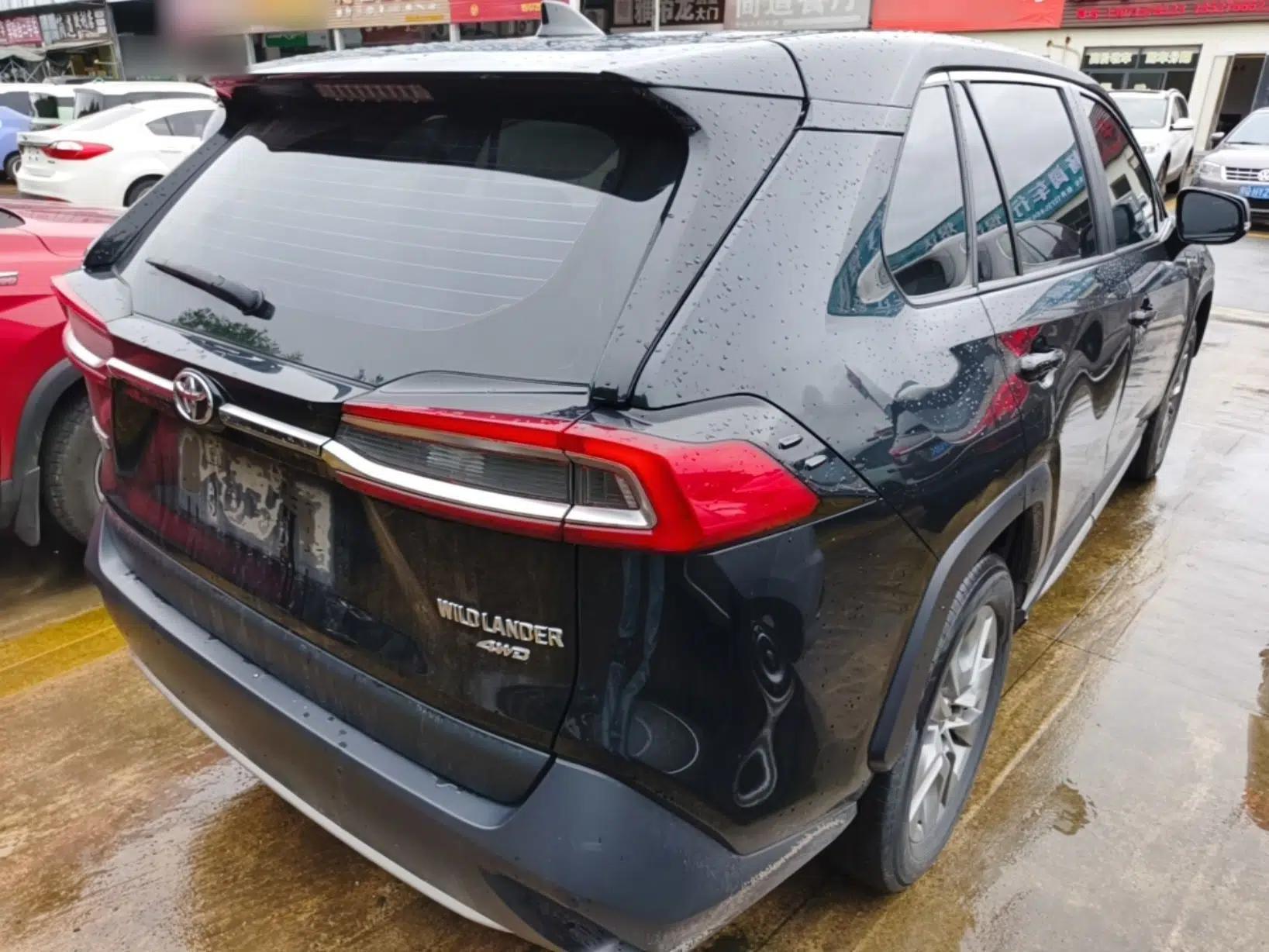 Toyota Wildlander 2022 2.0L CVT 4x4 Luxury PLUS Edition — миниатюра 6