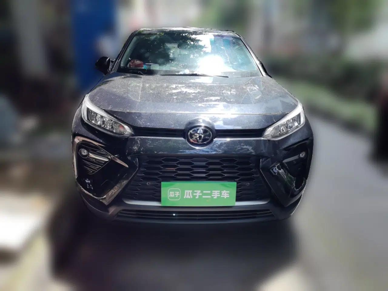 Toyota Wildlander 2020 2.0L CVT Two-Wheel Drive Luxury Edition — миниатюра 2