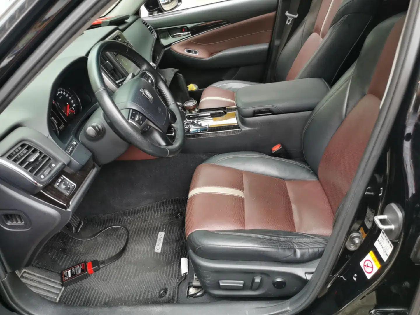 Toyota Crown 2017 2.0T Sport Edition — миниатюра 18