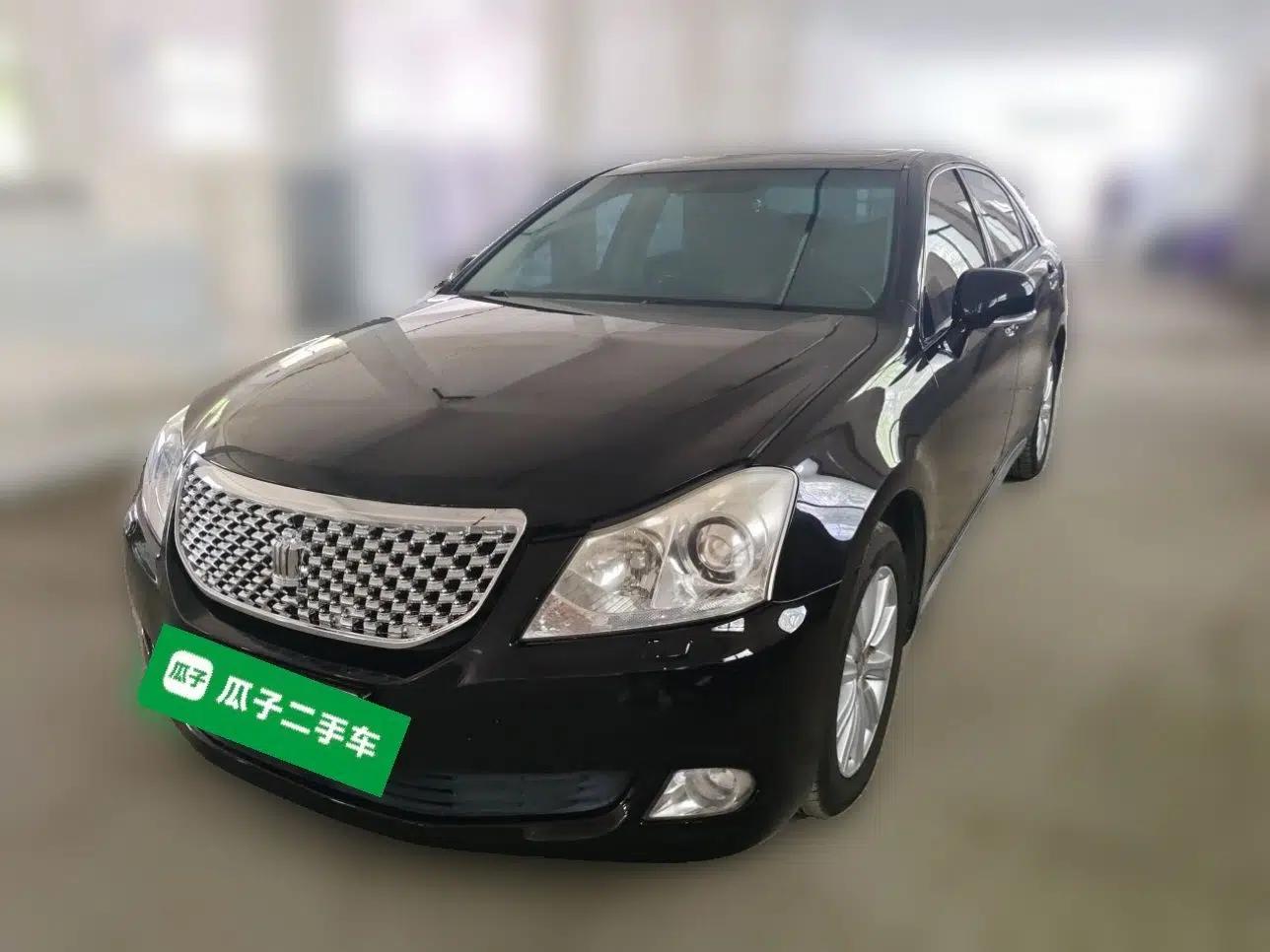 Toyota Crown 2010 2.5L Royal Leather Sunroof Navigation Edition — миниатюра 1