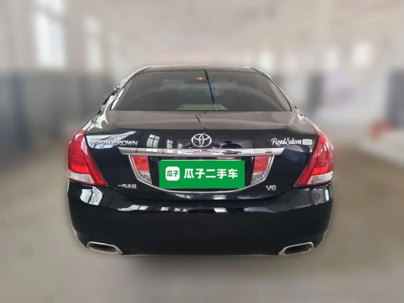 Toyota Crown 2010 2.5L Royal Leather Sunroof Navigation Edition — миниатюра 5