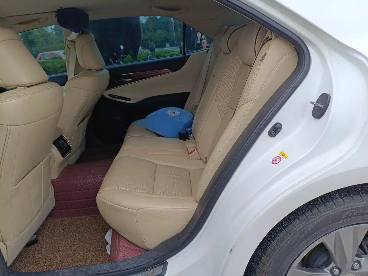 Toyota Crown 2015 2.0T Fashion Edition — миниатюра 18