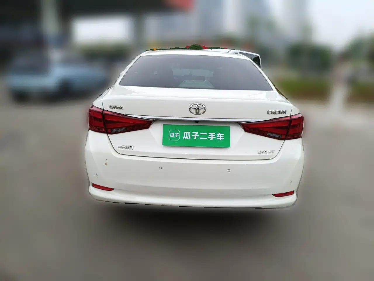 Toyota Crown 2015 2.0T Fashion Edition — миниатюра 5